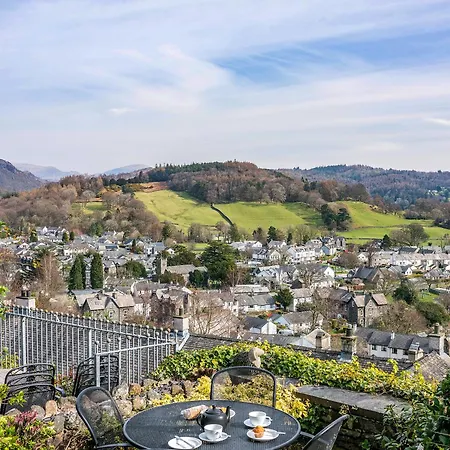 Carrie's Gate * كونيستون