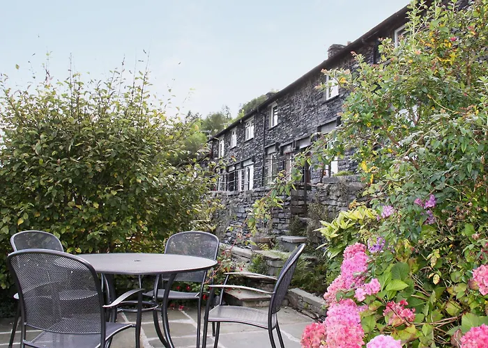 Carrie's Gate * كونيستون